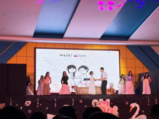 “Memory Ties Through Times”, Drama Musikal SMA Yos Sudarso Sukses Sentuh Hati Penonton