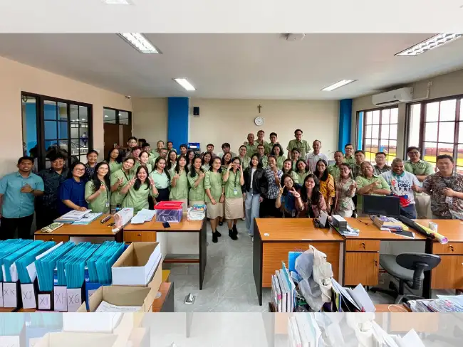 Momen Vedra Victoria ‘Pulang’ ke SMA Yos Sudarso, Bagikan Cerita Perjalanan The Icon Indonesia